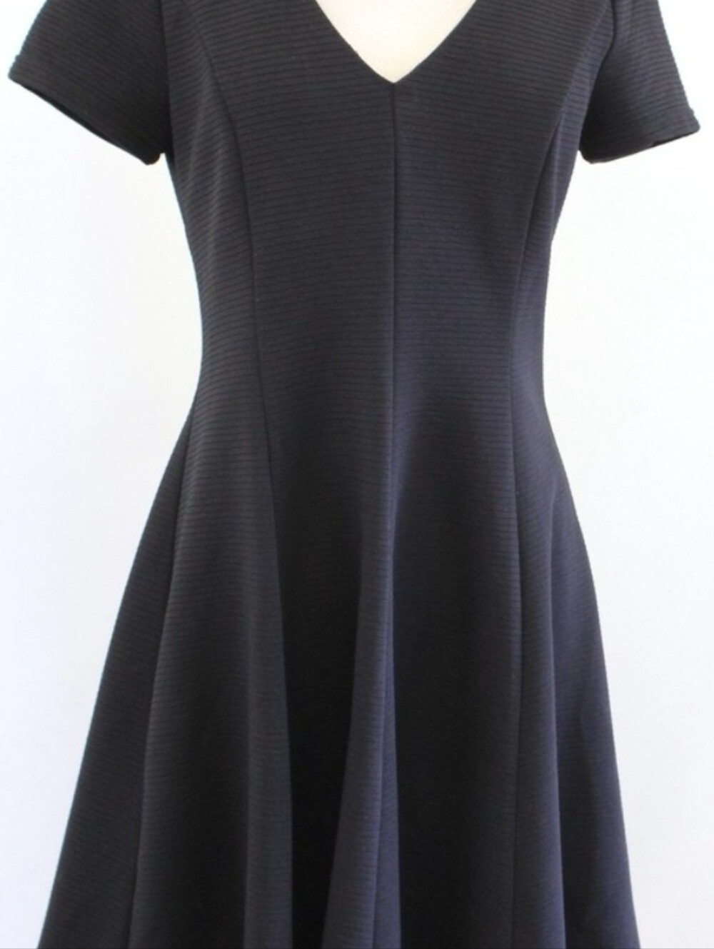 Ann Taylor Black Textured Fit & Flare Dress Size 8 Short Sleeve